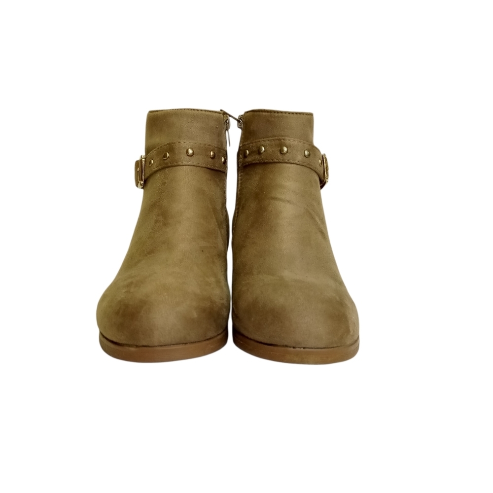 Via Rosa Women's Tan Chelsea Boots